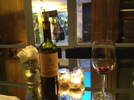 La bodega de la iglesia